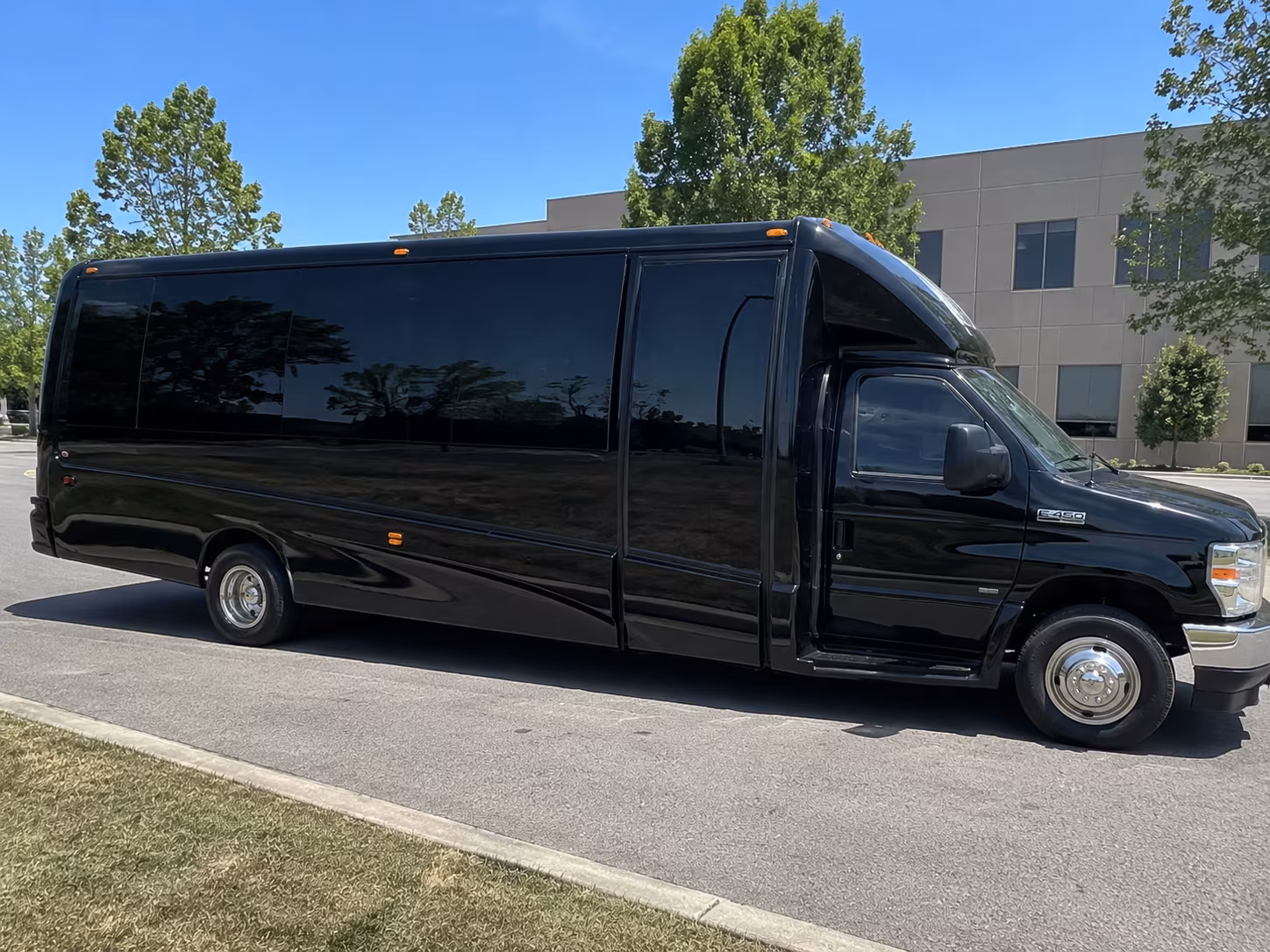 hillsboro military ball ceremony and veterans group transportation