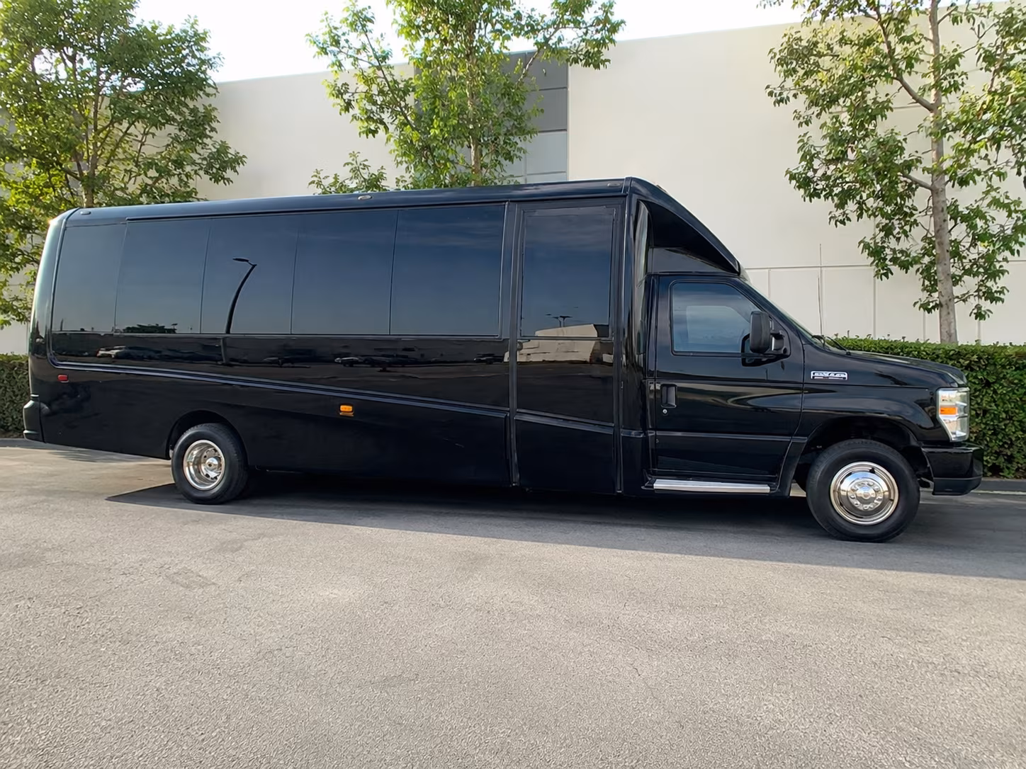 rent a field trip bus to hillsboro museums and science centers