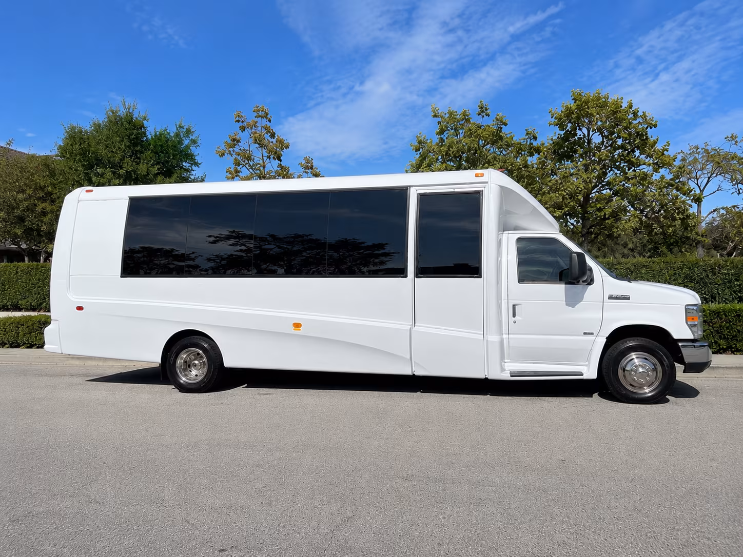 winery tour bus rentals from hillsboro to dayton